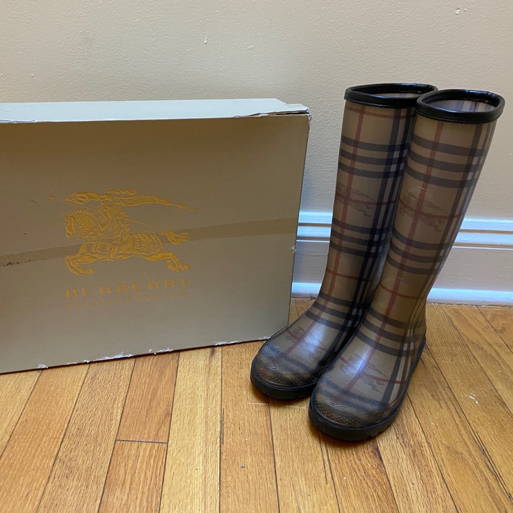 Burberry Rain Boots shoes heels sandals sales